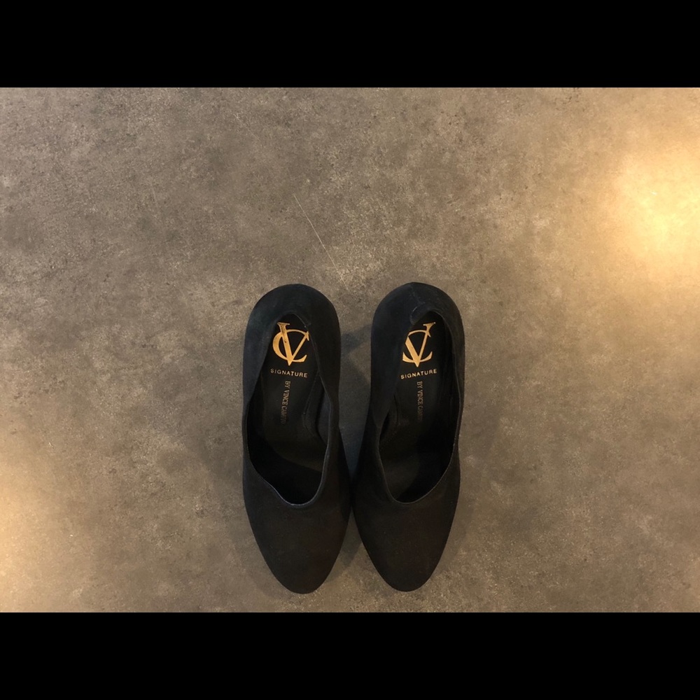 Vince Camuto Signature - Black Suede Pump
